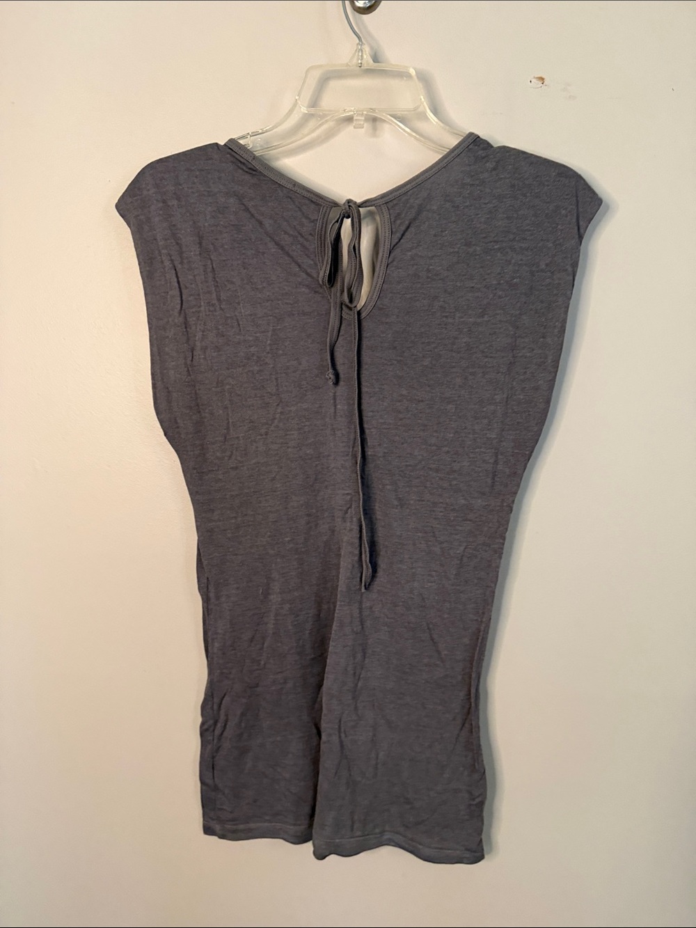 Hem V-neck Blouse - Picture 4 of 6